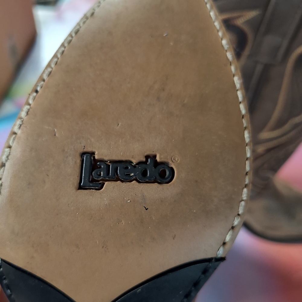 SALE♥️💰Women's Laredo Brown Western Heeled Boots The Perfect Boot 🤠 SLIM FIT❤️ - Picture 4 of 7